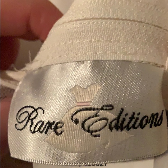 Classy Ivory Flowy Sequin Dress - Picture 4 of 4